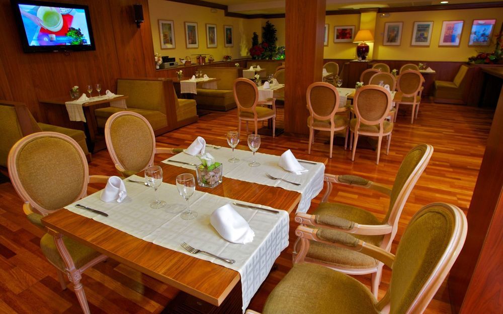 博尔吉亚酒店 甘迪亚 餐厅 照片